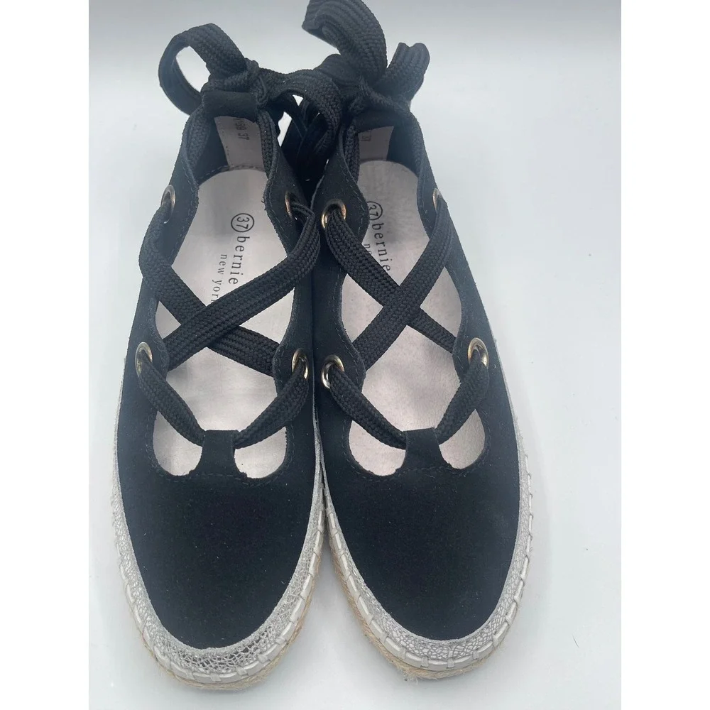 Bernie Mev Lace Up Shoes Women's‎ Size 6.5